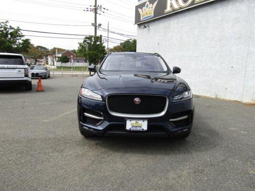2018 Jaguar F-PACE 25t R-Sport