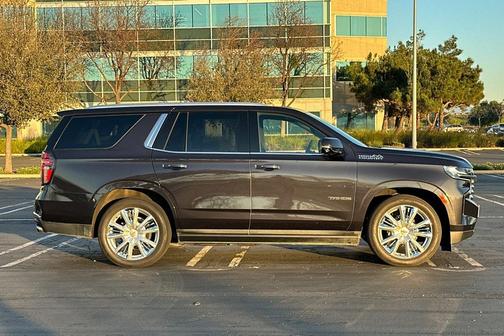 2023 Chevrolet Tahoe 4WD High Country