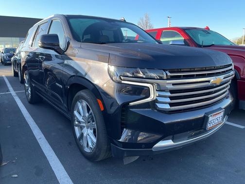 2023 Chevrolet Tahoe 4WD High Country