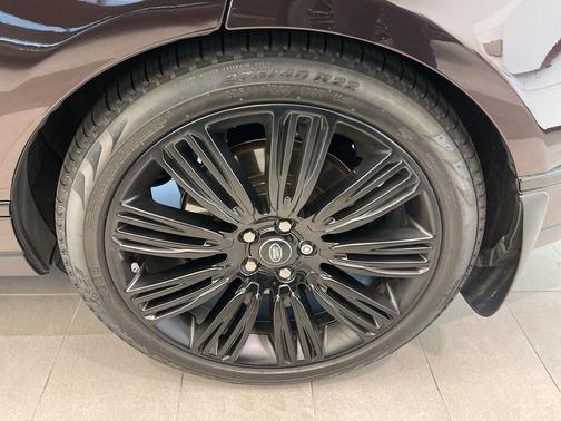 2022 Land Rover Range Rover P525 Westminster