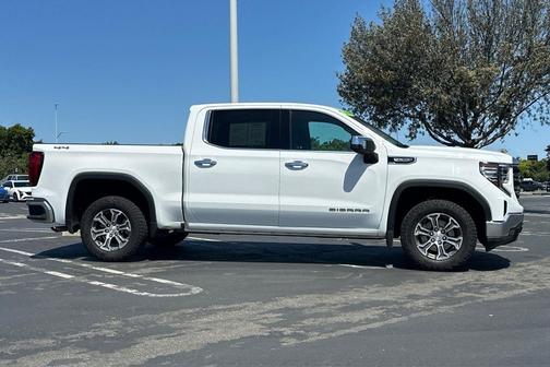Summit White 2025 GMC Sierra 1500 SLT