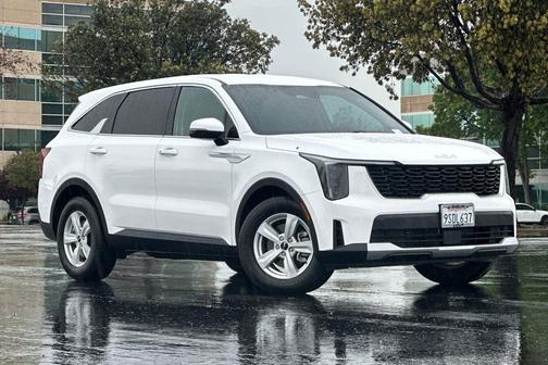 Glacial White Pearl 2025 Kia Sorento LX