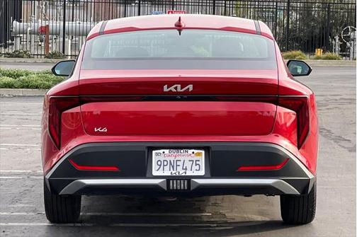2025 Kia K4 LXS