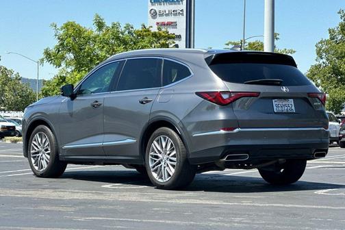 Lunar Silver Metallic 2023 Acura MDX Advance Package