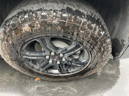 2022 GMC Acadia AWD AT4