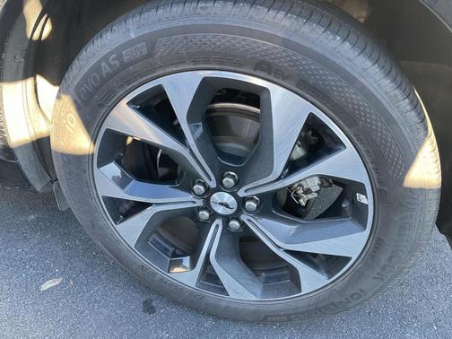 2022 Ford Mustang Mach-E Premium