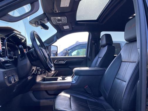 Black 2024 Chevrolet Silverado 2500 High Country