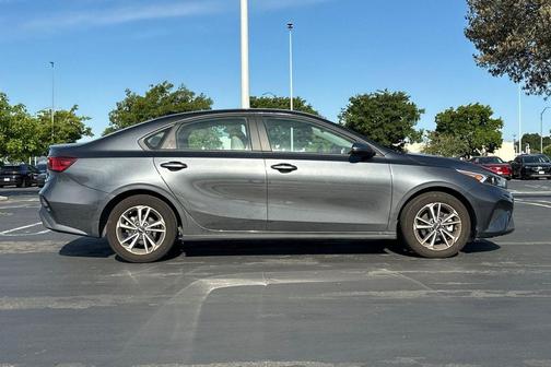 Gravity Gray 2023 Kia Forte LXS