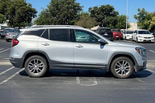 2022 GMC Terrain SLT