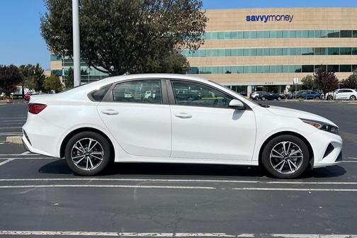 2022 Kia Forte LXS