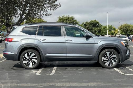 2024 Volkswagen Atlas 2.0T SE w/Technology 4MOTION