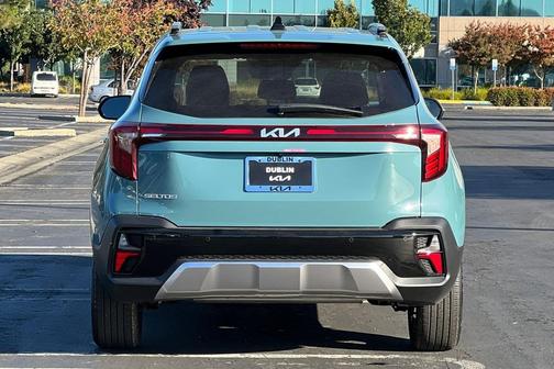 2025 Kia Seltos EX