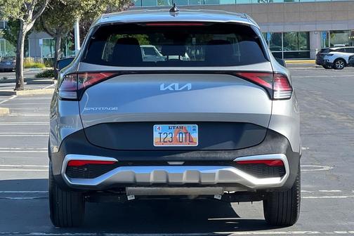 2024 Kia Sportage LX