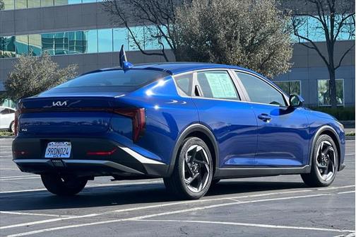 2025 Kia K4 EX