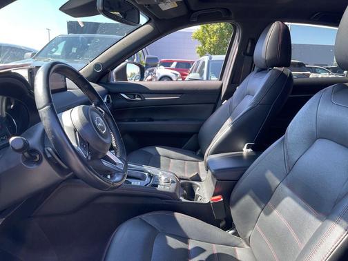 Jet Black Mica 2022 Mazda CX-5 2.5 Turbo
