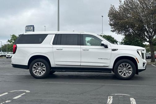 Summit White 2025 GMC Yukon XL Denali