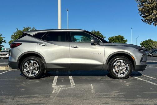 Sterling Gray Metallic 2025 Chevrolet Blazer 2LT