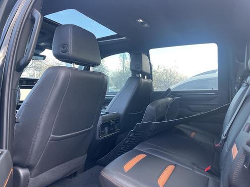 2024 GMC Sierra 3500 AT4