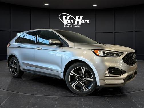 Iconic Silver Metallic 2020 Ford Edge ST