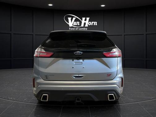 Iconic Silver Metallic 2020 Ford Edge ST