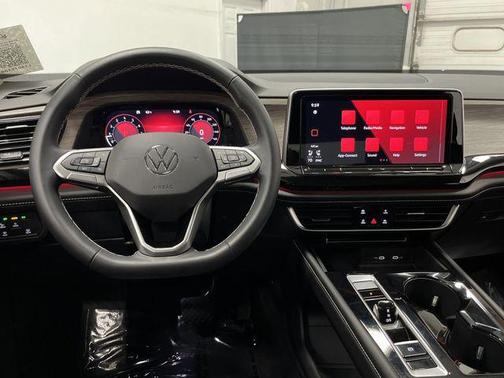 2024 Volkswagen Atlas 2.0T SEL