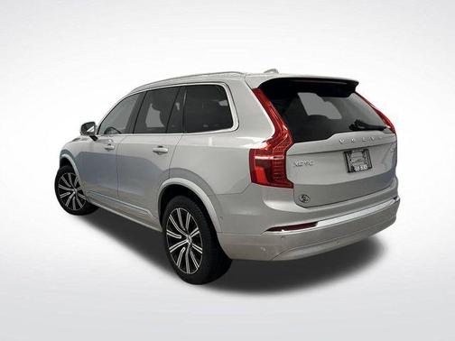 2025 Volvo XC90 B6 Plus 7-Seater