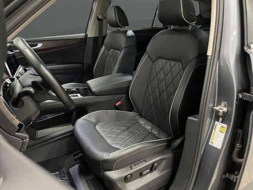 2024 Volkswagen Atlas 2.0T SEL Premium R-Line 4MOTION