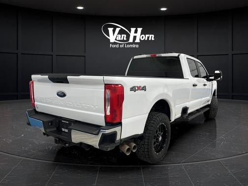 Oxford White 2023 Ford F-250 XL