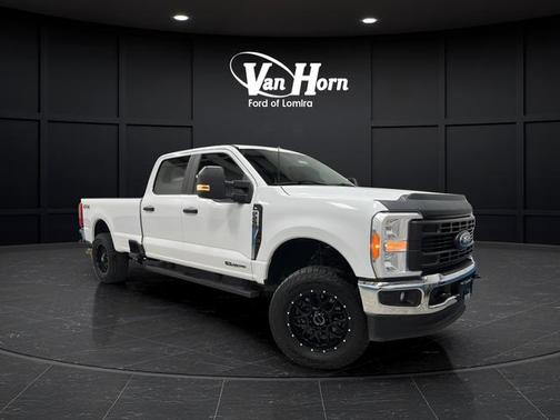 Oxford White 2023 Ford F-250 XL