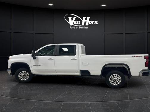 Summit White 2025 Chevrolet Silverado 2500 LT