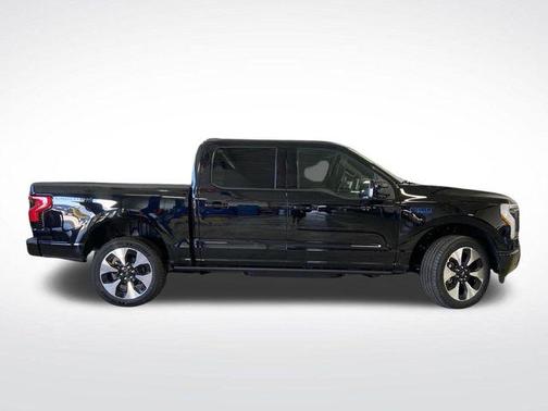 2025 Ford F-150 Lightning Platinum