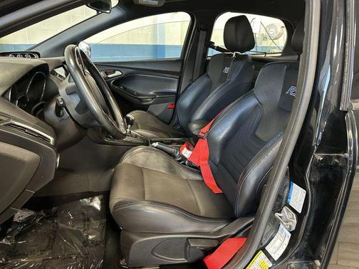 2017 Ford Focus RS Base