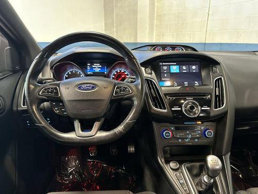 2017 Ford Focus RS Base