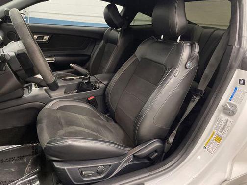 2018 Ford Shelby GT350 Base