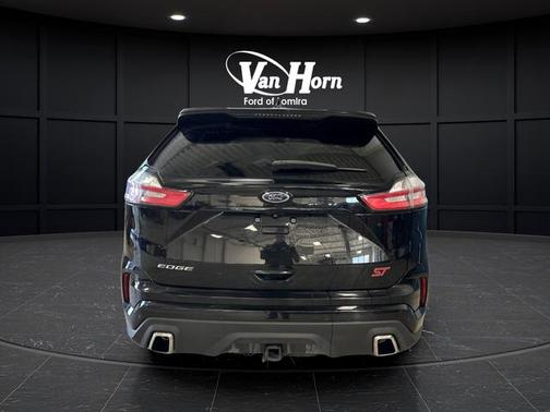 Agate Black Metallic 2019 Ford Edge ST