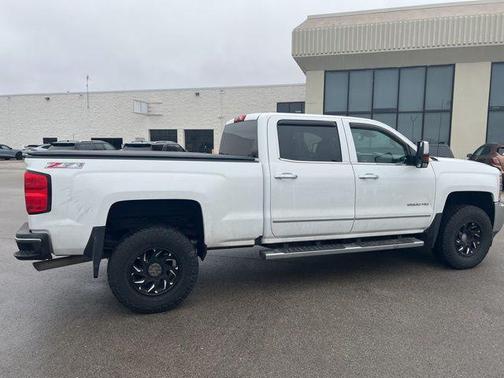 Summit White 2017 Chevrolet Silverado 2500 LTZ