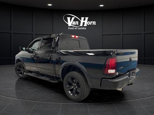 Diamond Black Crystal Pearlcoat 2021 RAM 1500 Classic SLT
