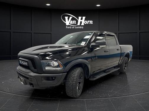 Diamond Black Crystal Pearlcoat 2021 RAM 1500 Classic SLT