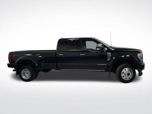 2022 Ford F-450 Platinum