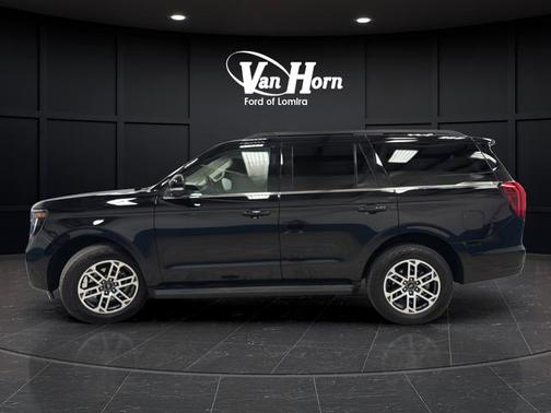 Agate Black Metallic 2025 Ford Expedition Active