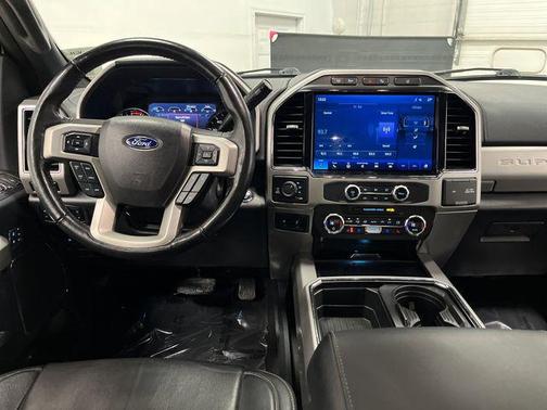 2022 Ford F-350 Lariat