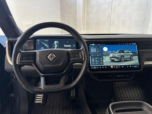 2023 Rivian R1S Adventure