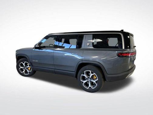 2023 Rivian R1S Adventure