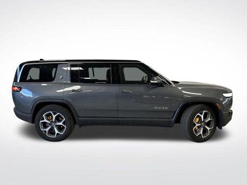2023 Rivian R1S Adventure