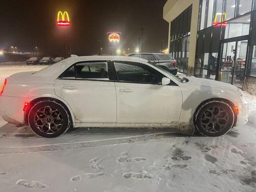 2017 Chrysler 300 S