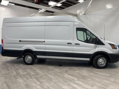 Oxford White 2024 Ford Transit-250 Base
