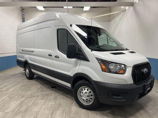 Oxford White 2024 Ford Transit-250 Base