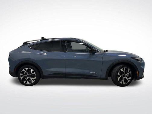 2024 Ford Mustang Mach-E Select
