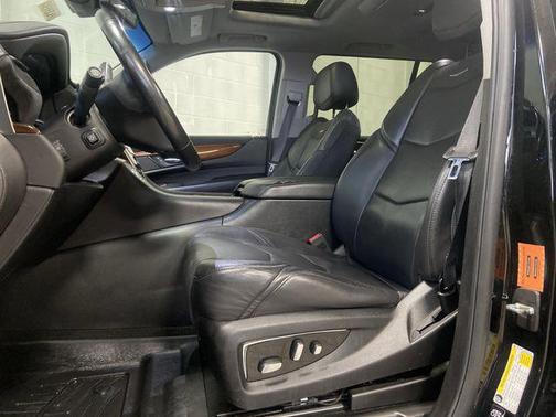 2018 Cadillac Escalade ESV Premium Luxury