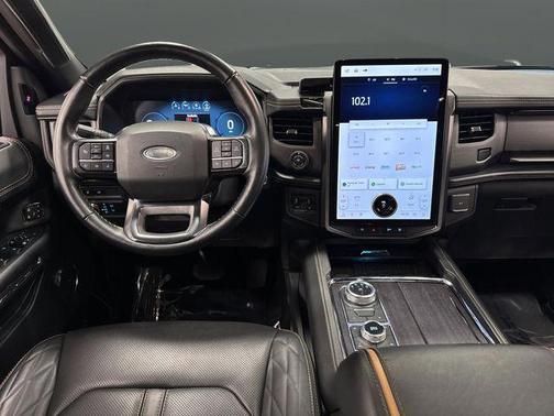 2022 Ford Expedition Max Platinum